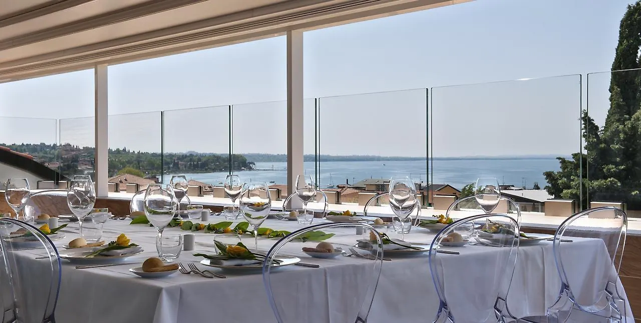 Palace Hotel San Pietro Bardolino 4*,