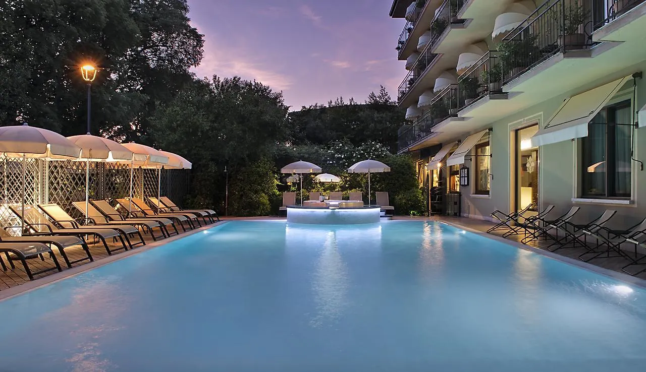 Palace Hotel San Pietro Bardolino 4*,
